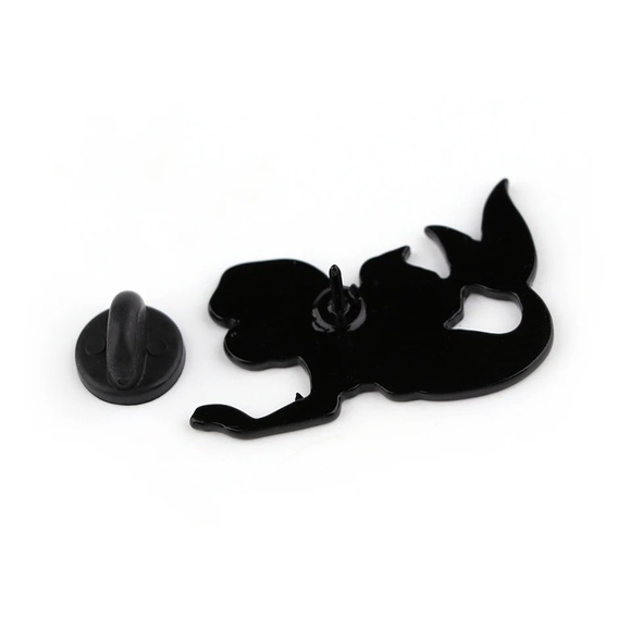 Set of 2 Little Mermaid Enamel Pins Ariel Ursula Disney Characters Brooches Gift - Picture 10 of 13